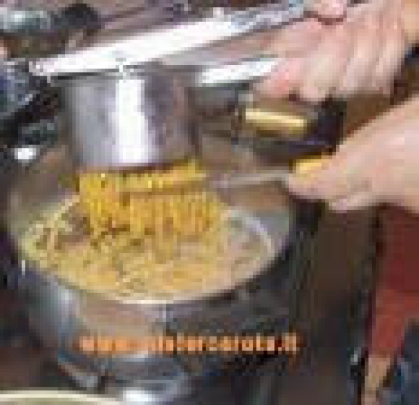 Passatelli Press Masher